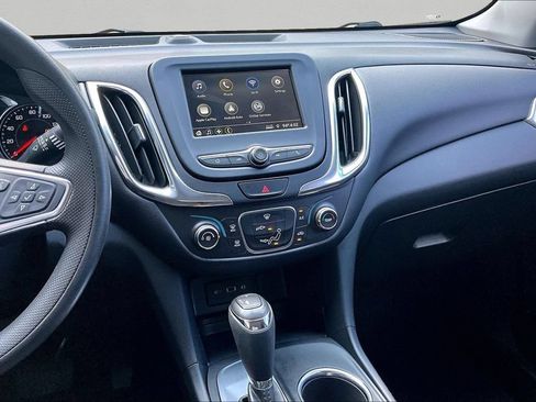 Used 2019 Chevrolet Equinox LT FWD image 10