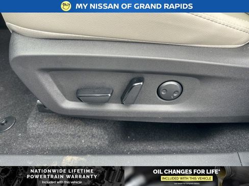 New 2026 Nissan Murano SV image 11