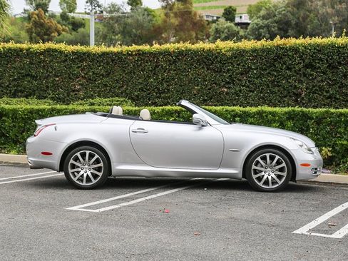 Used 2009 Lexus SC 430 Convertible image 7
