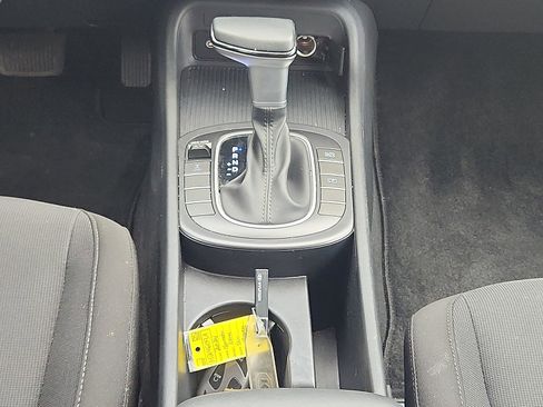Used 2024 Hyundai Kona SEL AWD/4WD image 19