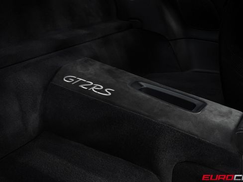 Used 2018 Porsche 911 GT2 RS RWD image 51