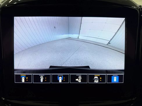 Used 2023 Chevrolet Traverse Premier w/ Redline Edition AWD/4WD image 28