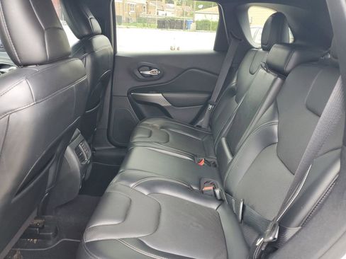 Used 2021 Jeep Cherokee Latitude Lux 80th Anniv w/ Quick Order Package 26U 80TH FWD image 8