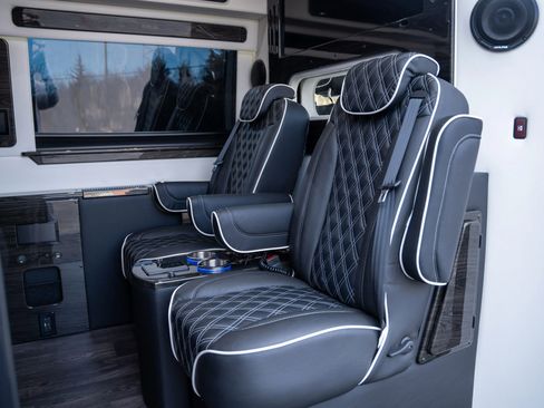 Used 2024 Mercedes-Benz Sprinter 3500 image 13