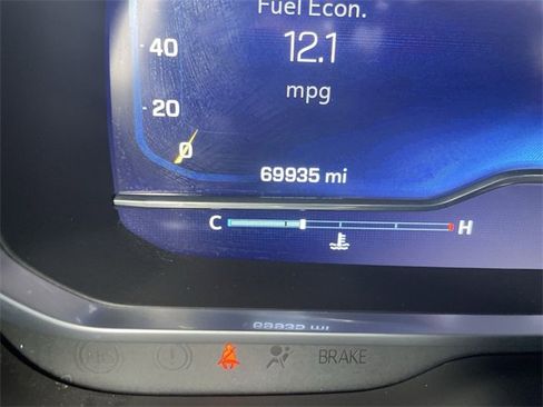 Used 2023 Chevrolet Suburban LT image 12