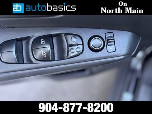 Used 2024 Nissan Kicks S FWD image 22