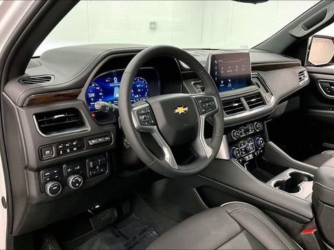 Used 2024 Chevrolet Tahoe Premier image 16