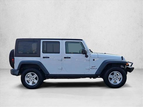 Used 2017 Jeep Wrangler Unlimited Sport AWD/4WD image 4