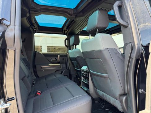 New 2025 GMC Hummer EV 3X AWD/4WD image 4