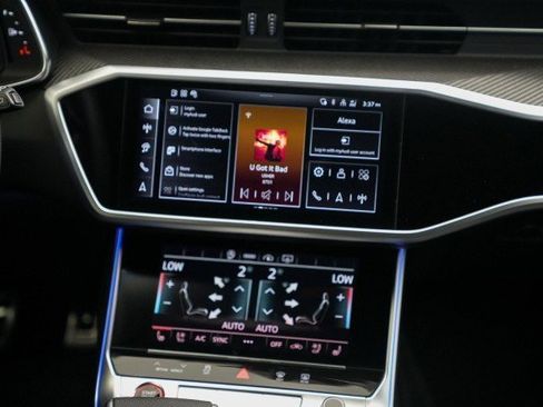 Used 2024 Audi RS 6 performance image 18