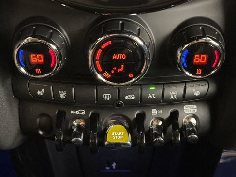 Used 2024 MINI Cooper SE FWD image 21