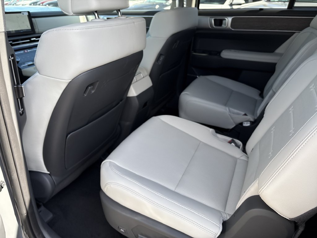 New 2027 Hyundai Santa Fe Limited w/ Tow & Go Package FWD image 28