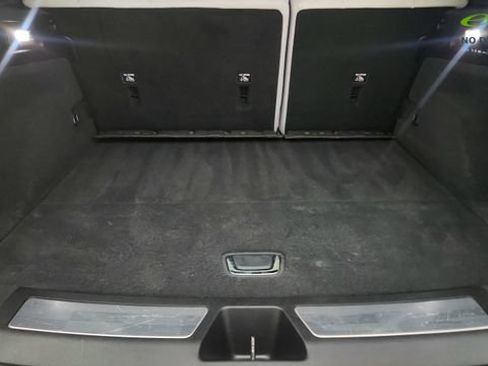 Used 2023 Cadillac Lyriq 2WD image 15