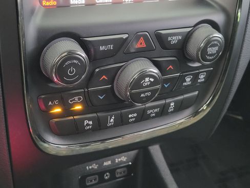 Used 2018 Dodge Durango R/T w/ Technology Group image 23