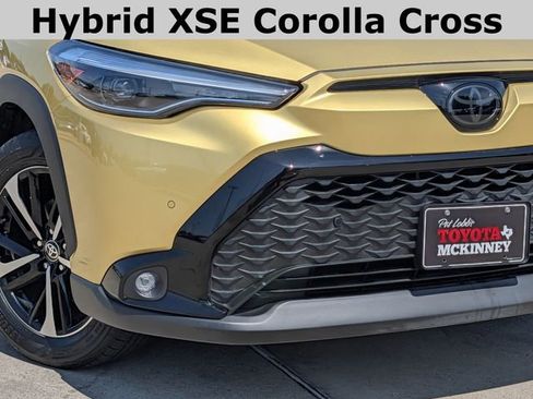 Used 2024 Toyota Corolla Cross AWD Hybrid image 3