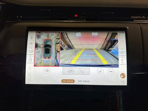 New 2025 Land Rover Range Rover Sport Dynamic SE image 12