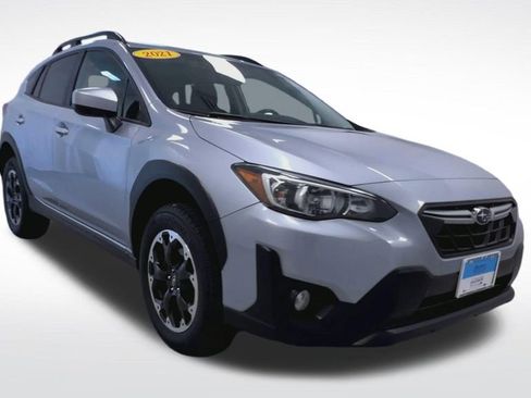Used 2021 Subaru Crosstrek 2.0i Premium AWD/4WD image 2
