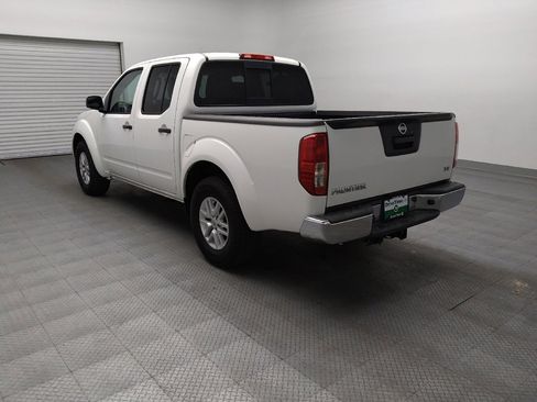 Used 2018 Nissan Frontier SV RWD image 5