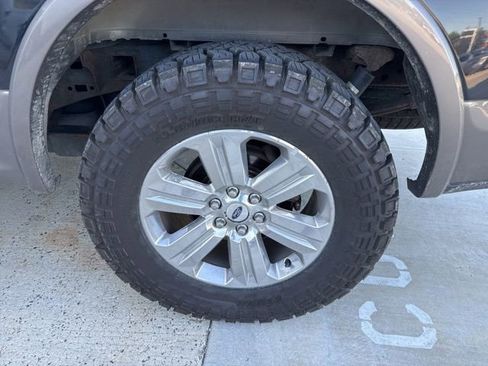 Used 2018 Ford F150 Lariat w/ Equipment Group 502A Luxury AWD/4WD image 11