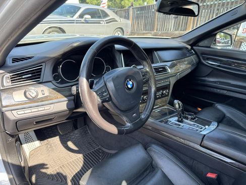 Used 2015 BMW 750Li RWD image 23
