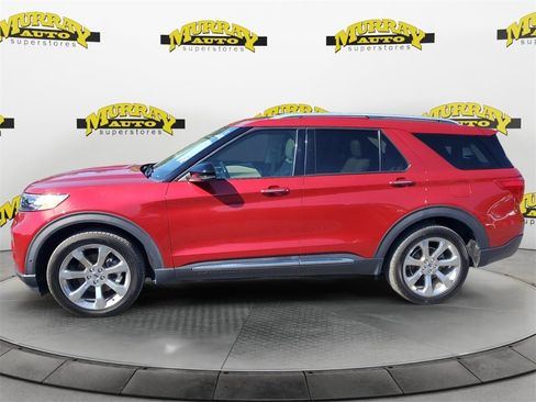 Used 2020 Ford Explorer Platinum w/ Premium Technology Package image 2