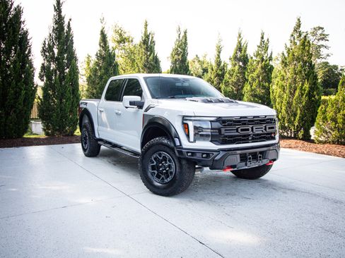 Used 2025 Ford F150 Raptor w/ Equipment Group 803A Raptor R AWD/4WD image 2