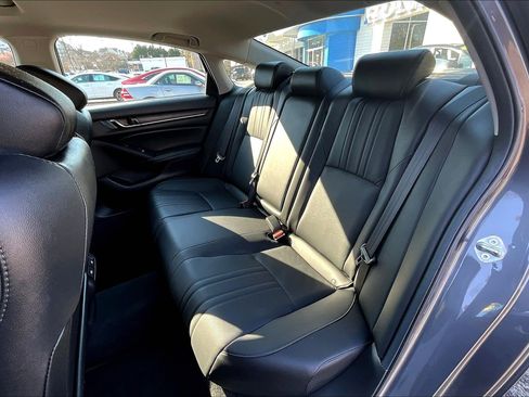 Used 2021 Honda Accord Touring image 28