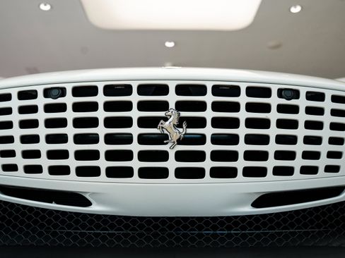 Used 2024 Ferrari Roma Spider image 37