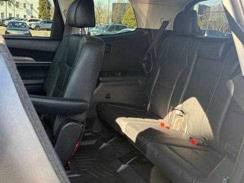 Certified 2022 Kia Telluride EX w/ EX Premium Package image 19