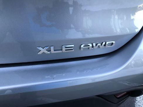 Used 2023 Toyota Highlander XLE image 31