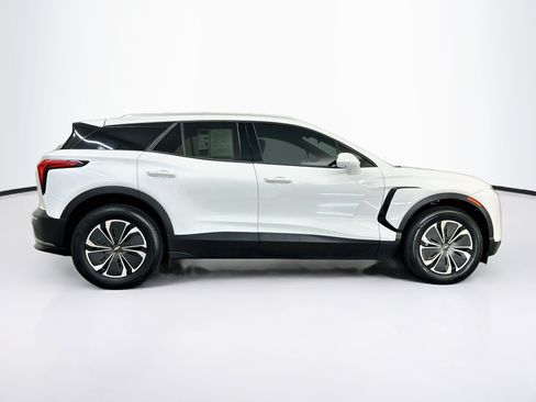 Used 2024 Chevrolet Blazer EV LT AWD/4WD image 10