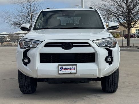 Used 2021 Toyota 4Runner SR5 Premium w/ Moonroof Package RWD image 7