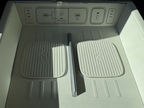 Used 2024 Hyundai Santa Fe Calligraphy image 24