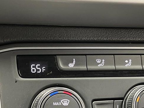 Used 2021 Volkswagen Atlas SE FWD image 7