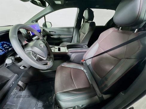 Certified 2025 Toyota Sienna XSE w/ XSE Premium Package image 19
