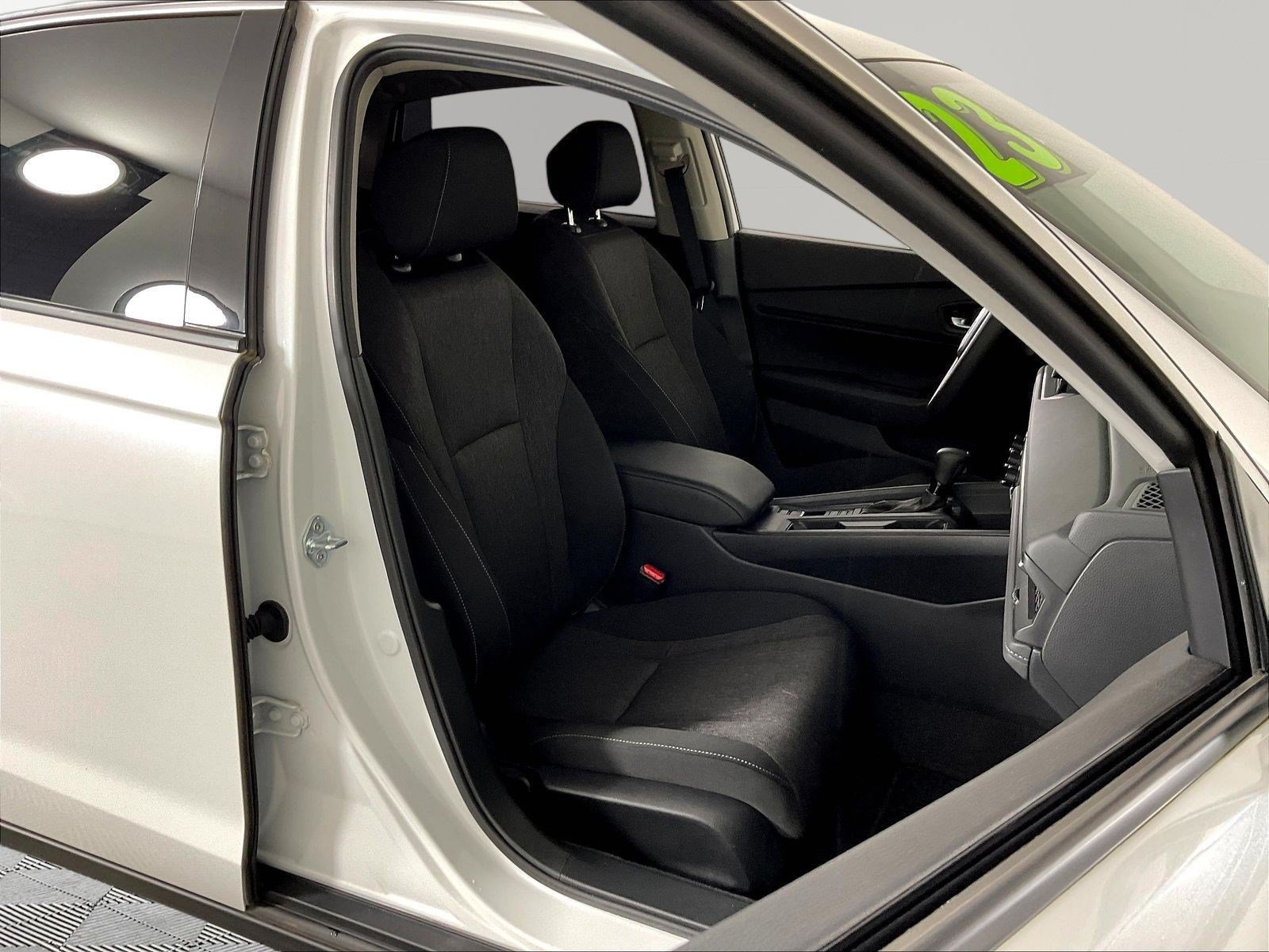 Used 2023 Honda Accord EX image 29