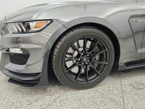 Used 2020 Ford Mustang Shelby GT350 w/ Technology Package RWD image 14