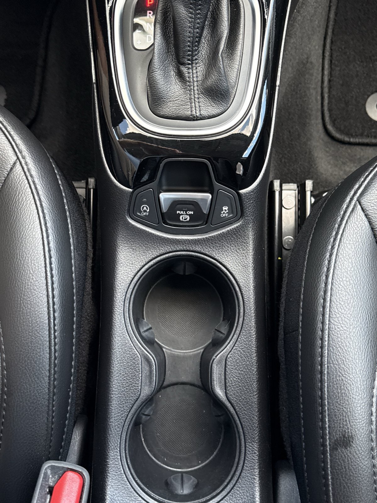 Used 2019 Jeep Compass Latitude FWD image 26