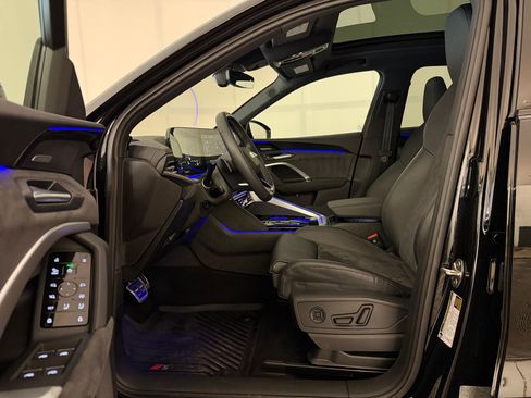 Used 2025 Audi SQ5 Premium Plus w/ Premium Plus Package AWD/4WD image 5