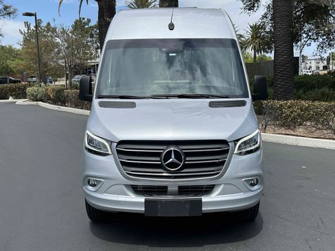 Used 2023 Mercedes-Benz Sprinter 2500 image 17