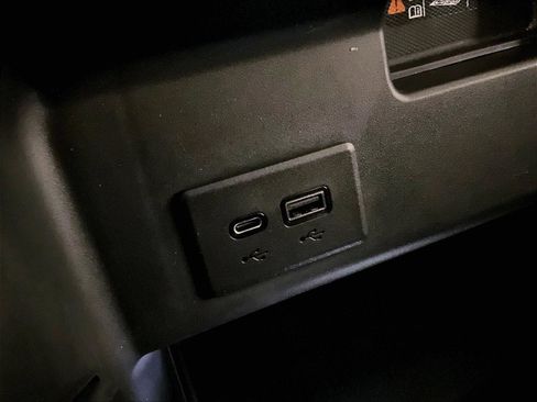 Used 2022 GMC Sierra 1500 AT4 w/ AT4 Preferred Package image 31