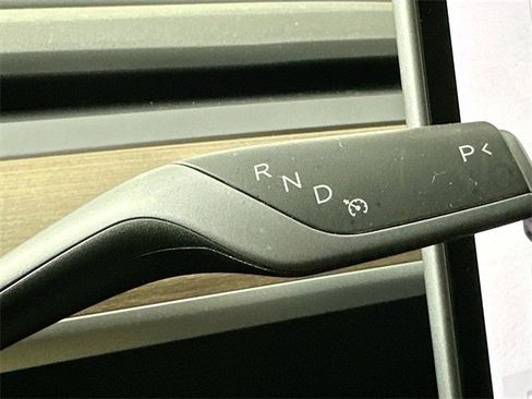 Used 2023 Tesla Model Y Long Range image 20