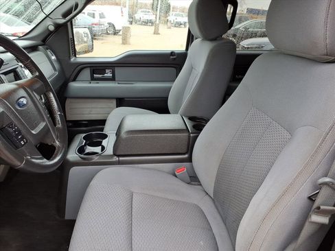 Used 2013 Ford F150 XLT w/ XLT Chrome Pkg image 10