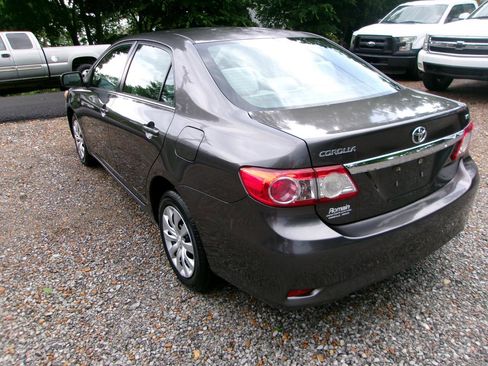 Used 2013 Toyota Corolla LE FWD image 10