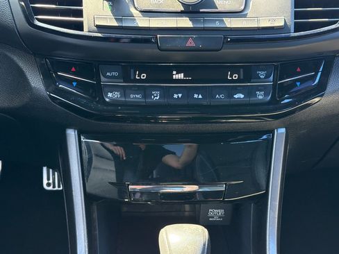 Used 2017 Honda Accord Sport image 17