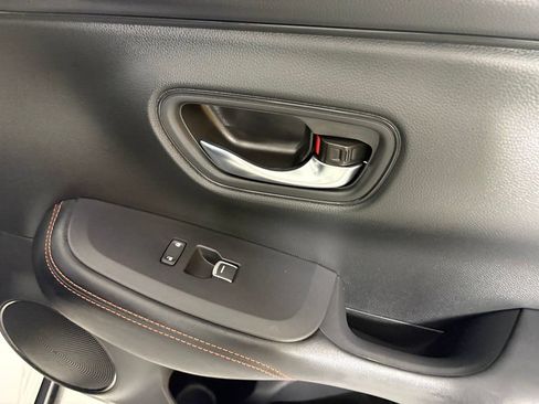 Used 2025 Honda HR-V Sport image 13