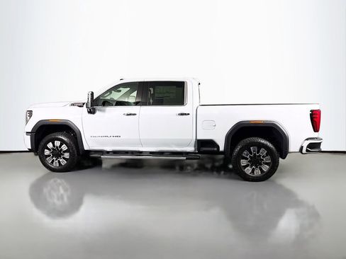 New 2026 GMC Sierra 2500 Denali w/ Denali Reserve Package AWD/4WD image 4