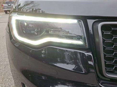 Used 2021 Jeep Grand Cherokee High Altitude AWD/4WD image 9