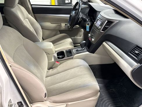 Used 2014 Subaru Outback 2.5i Premium image 13