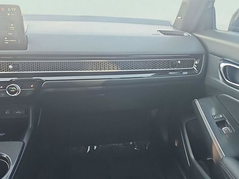 Used 2025 Honda Civic Sport Touring image 24